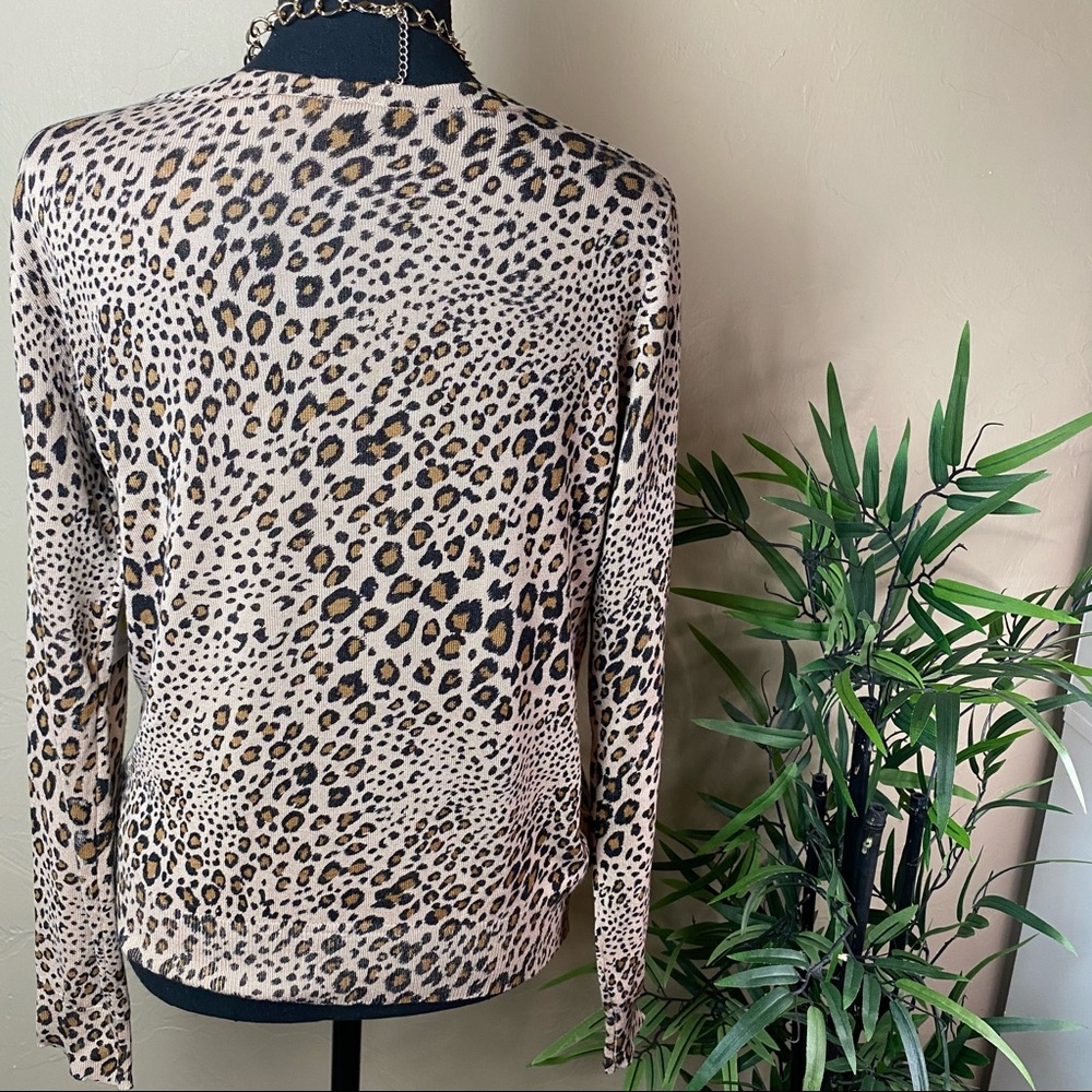 Leopard Cardigan 🌻 - Picture 4 of 10